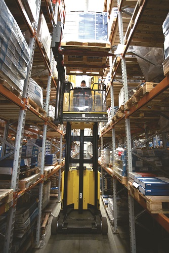 how-to-handle-bulky-loads-at-height